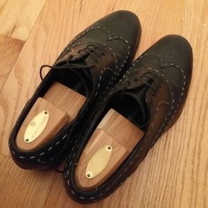 BOTTEGA VENETA Wing Tip Black Dress Shoes